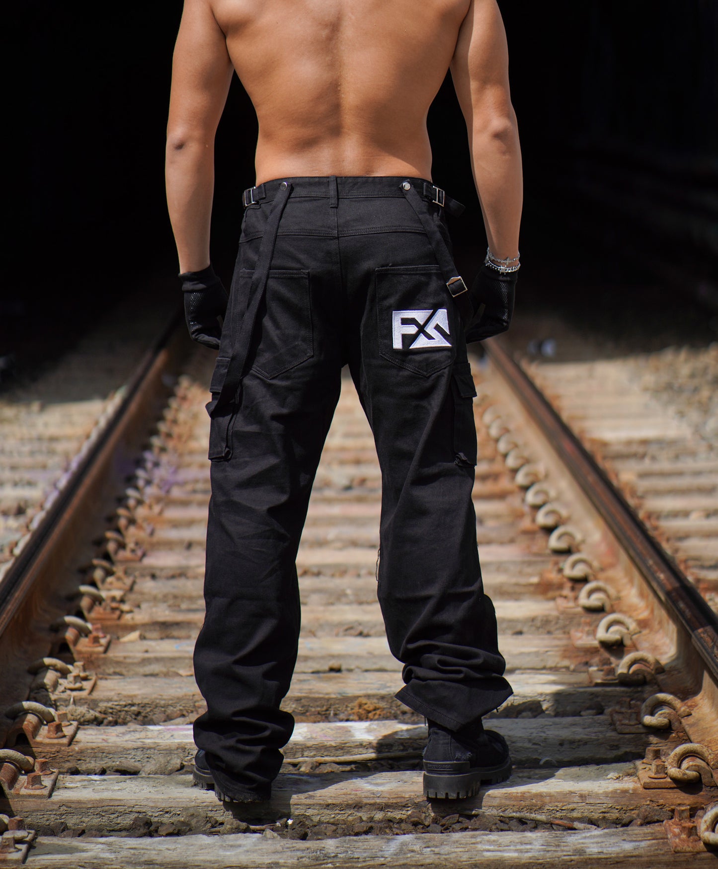 Utility cargo bottoms